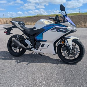 2025 Yamaha R3